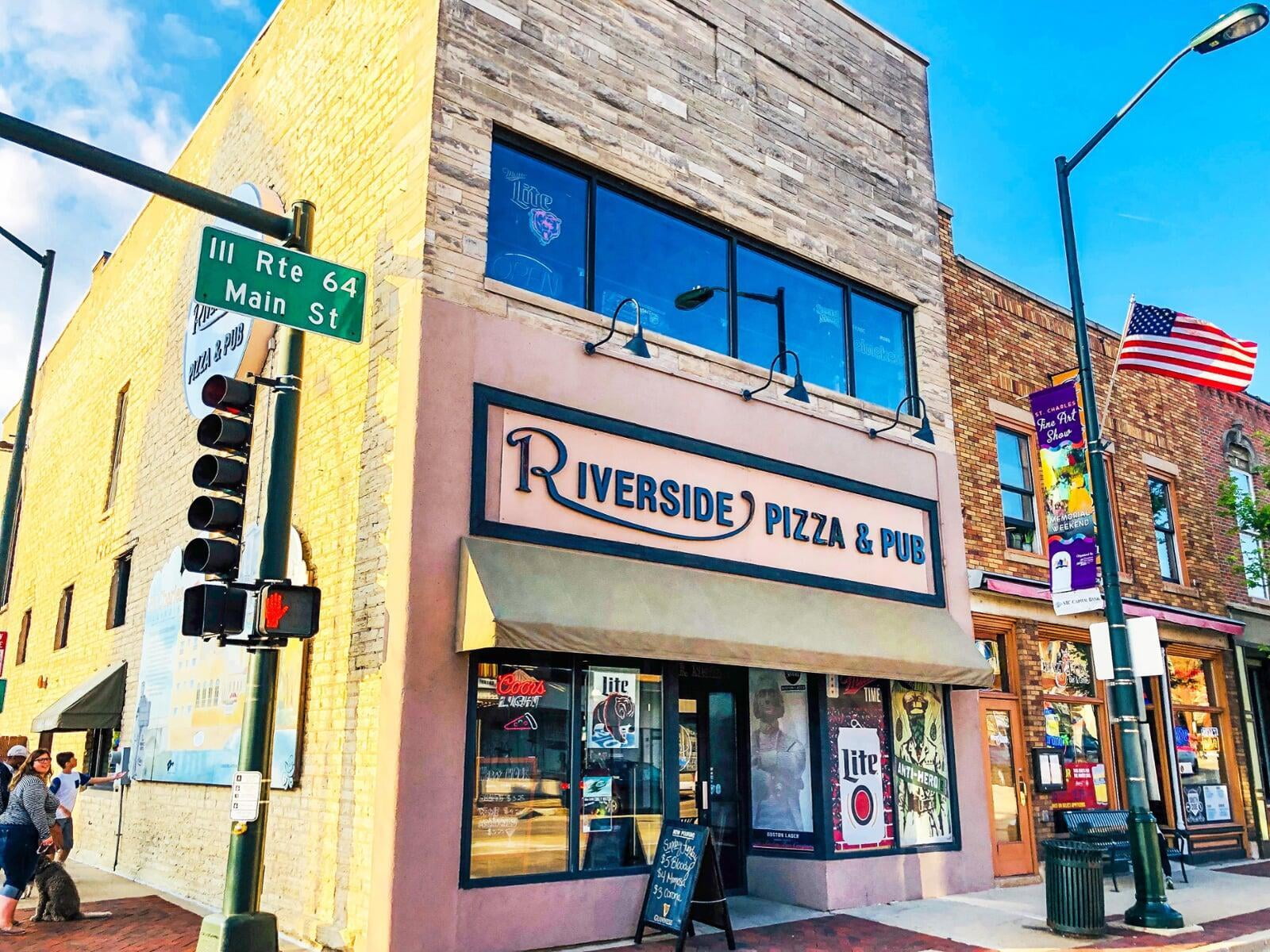 Riverside St Charles Storefront-min